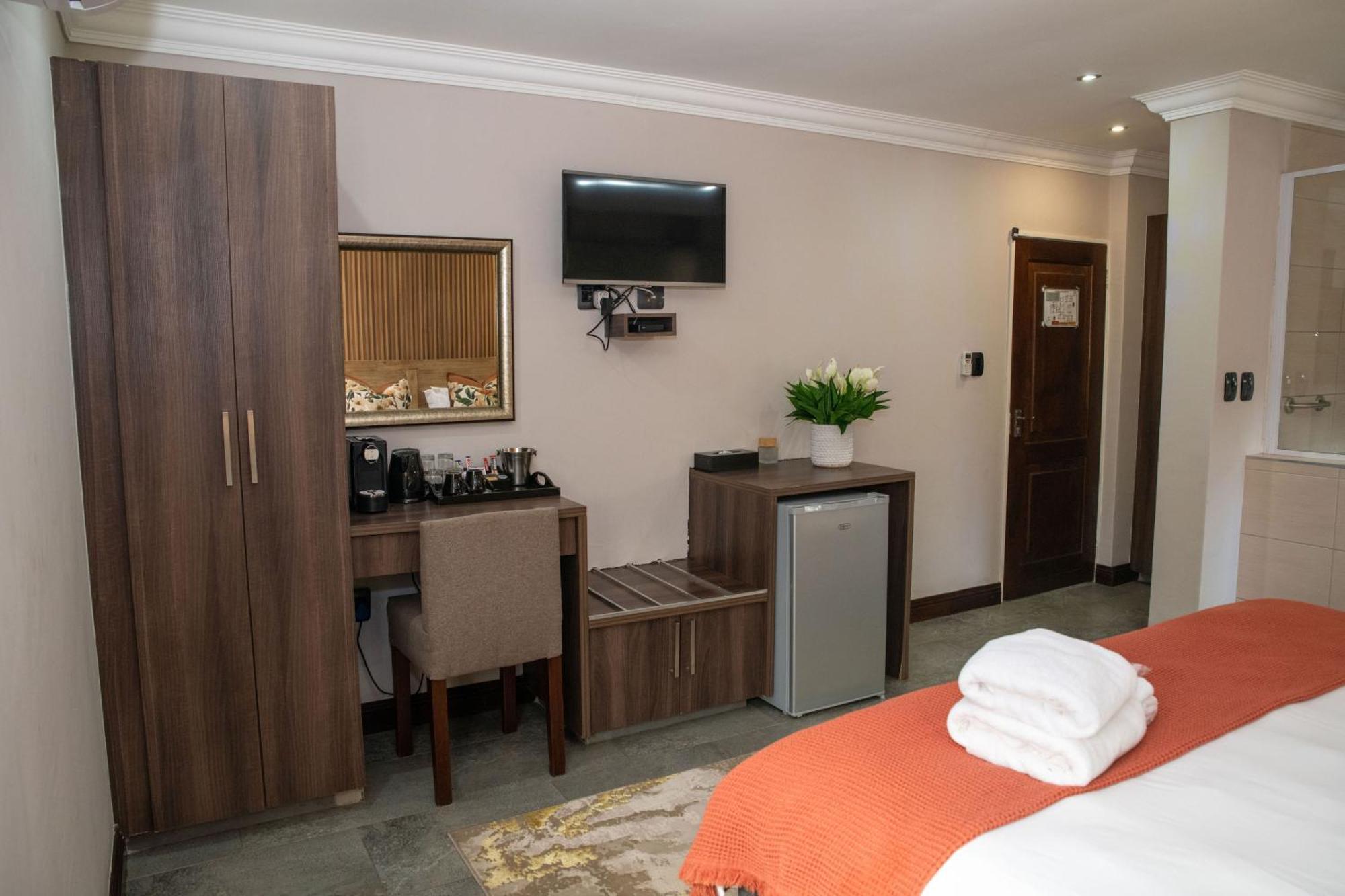 Iso'Bella Vita Guesthouse بهالابوروا الغرفة الصورة